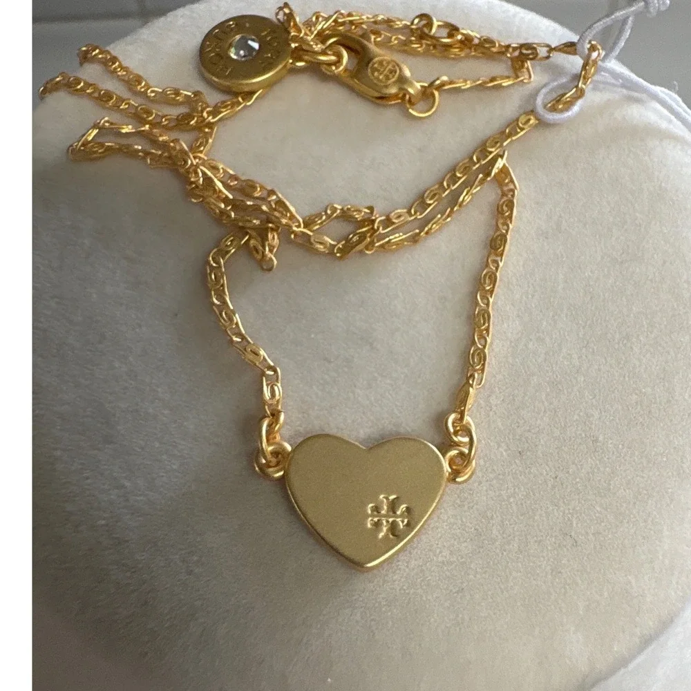 Tory Burch tory burch